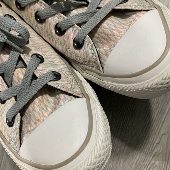 Converse Prism Print Canvas All Stars 
size 6 - Picture 3 of 11